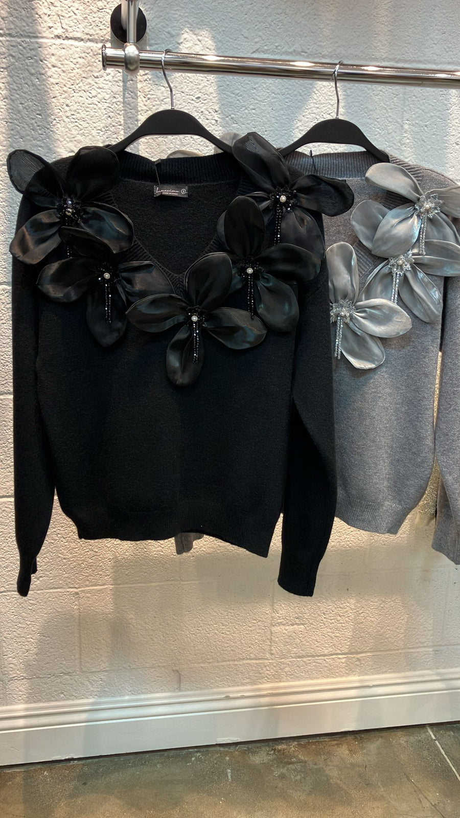 Sweater with flowers